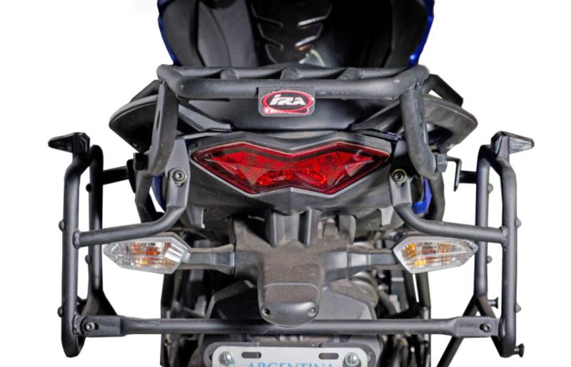 Imagen ilustrativa de SOPORTES LATERALES PBI KAWASAKI 650 VERSYS 2018/9 PINT. S/P