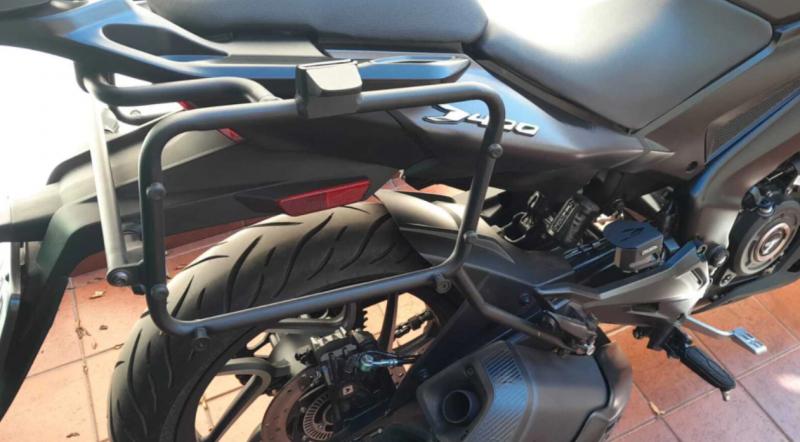 Imagen ilustrativa de SOPORTES LATERALES PBI BAJAJ 400 TOURER 2023 S/P