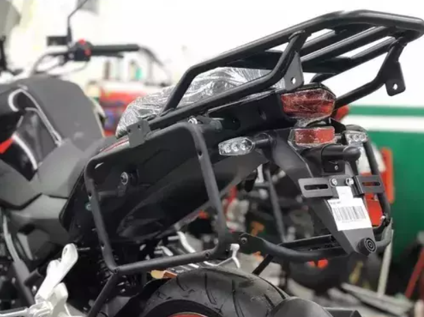 Imagen ilustrativa de SOPORTES LATERALES PBI BENELLI 251 TRK 2019 PINT S/P