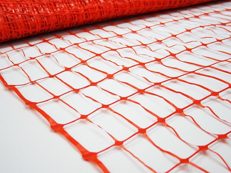 Imagen ilustrativa de Malla de plást p/cercos y vallados de 1mx50mts- 60 grs - peso: 3kg - 1 a 49 rollos. - Naranja