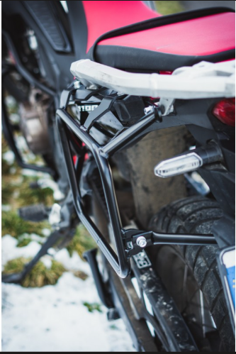 Imagen ilustrativa de SOPORTES LATERALES PBI HONDA 1100 CRF AFRICA TWIN 2020 (BAULES UNIV.NAC O ALUM)S/P
