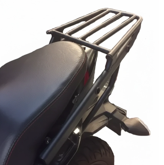 Imagen ilustrativa de PORTA EQUIPAJE TRASERO PBI SUZUKI 150 GIXXER PINT.NEGRO